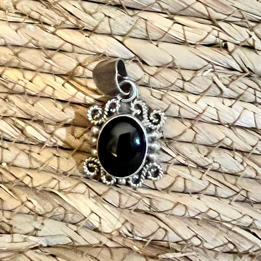 Sterling silver black onyx pendant